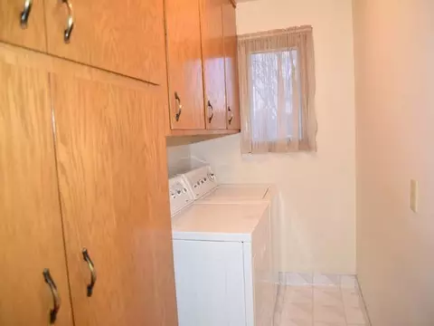 616 North Ave, Bismarck, ND 58501 photo 8