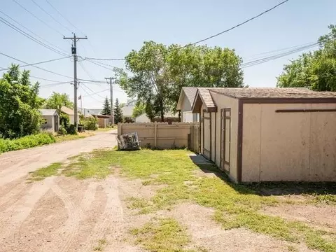 911 Sweet Ave E, Bismarck, ND 58504 photo 17