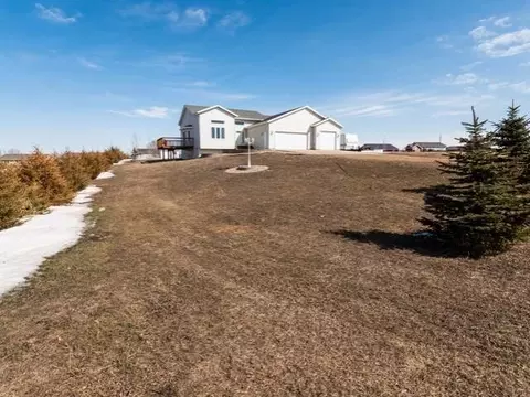 6420 Torrence Pt, Bismarck, ND 58504 photo 26