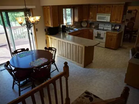 413 Toronto Dr, Bismarck, ND 58503 photo 16