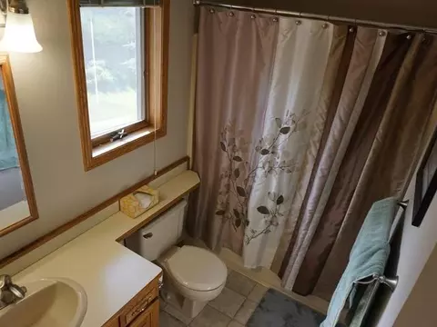 413 Toronto Dr, Bismarck, ND 58503 photo 27