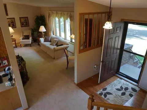 413 Toronto Dr, Bismarck, ND 58503 photo 12