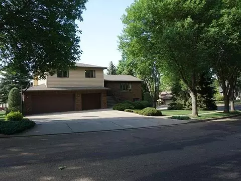 413 Toronto Dr, Bismarck, ND 58503 photo 4