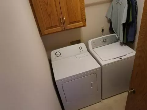 413 Toronto Dr, Bismarck, ND 58503 photo 24