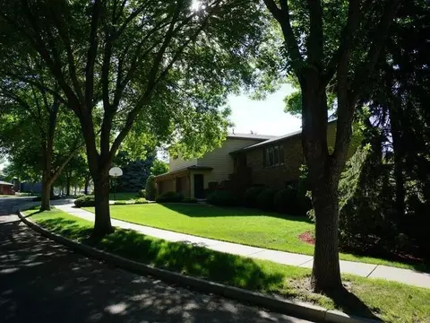 413 Toronto Dr, Bismarck, ND 58503 photo 6
