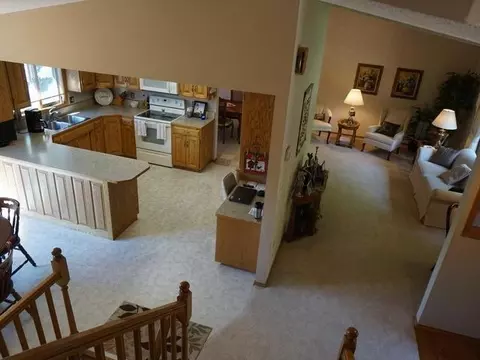 413 Toronto Dr, Bismarck, ND 58503 photo 29