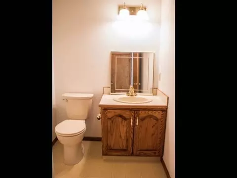 815 Munich Dr, Bismarck, ND 58504 photo 19