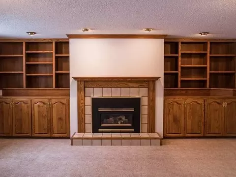 815 Munich Dr, Bismarck, ND 58504 photo 9