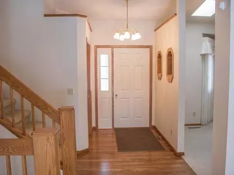 815 Munich Dr, Bismarck, ND 58504 photo 2