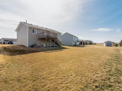 2909 Plainview Dr SE, Mandan, ND 58554 photo 18