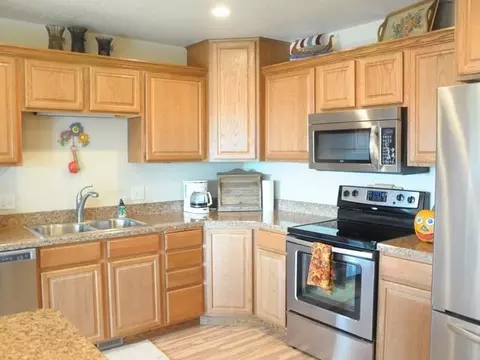 617 Nelson Dr, Bismarck, ND 58503 photo 6