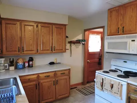 800 14th St NW, Mandan, ND 58554 photo 3