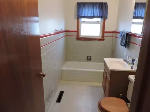 800 14th St NW, Mandan, ND 58554 photo 20