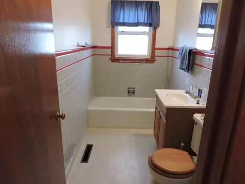 800 14th St NW, Mandan, ND 58554 photo 7