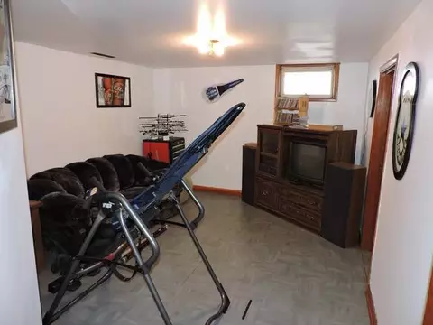 800 14th St NW, Mandan, ND 58554 photo 8