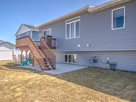 218 Brandenburg Lp, Bismarck, ND 58504 photo 41