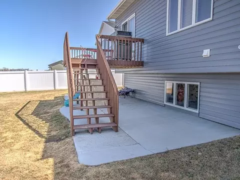 218 Brandenburg Lp, Bismarck, ND 58504 photo 43
