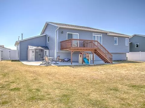 218 Brandenburg Lp, Bismarck, ND 58504 photo 38
