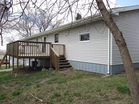 419 9th St NE, Washburn, ND 58577 photo 2