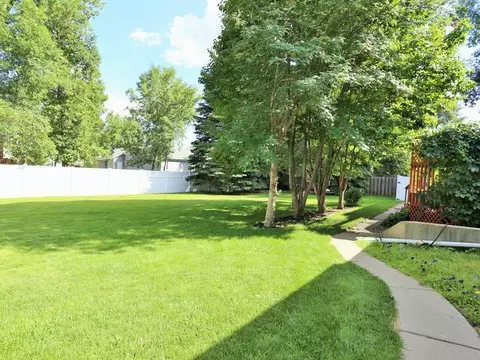 809 Munich Dr, Bismarck, ND 58504 photo 27
