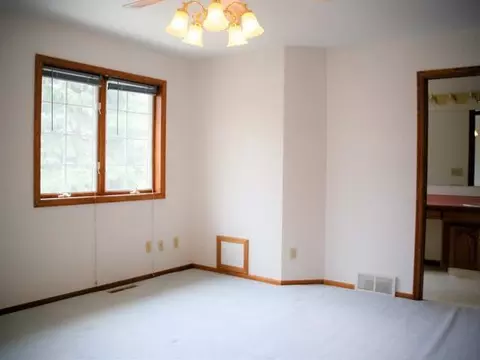 809 Munich Dr, Bismarck, ND 58504 photo 5