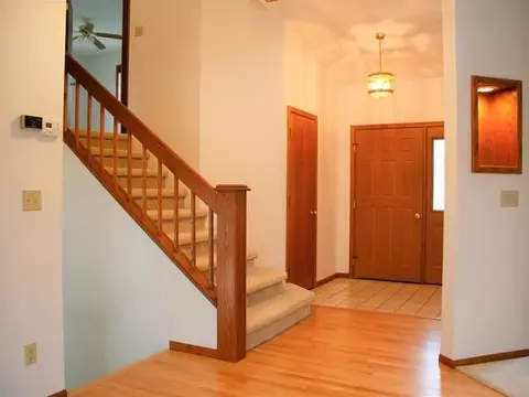809 Munich Dr, Bismarck, ND 58504 photo 9