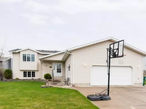 2012 23 N St, Bismarck, ND 58501 photo 1