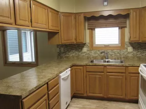 2000 Capitol Ave E, Bismarck, ND 58503 photo 4