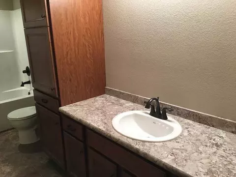 667 Harmony Lp, Hazen, ND 58545 photo 16
