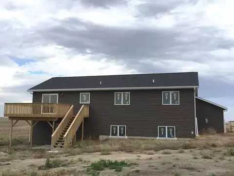 667 Harmony Lp, Hazen, ND 58545 photo 27