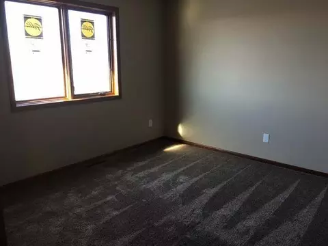 667 Harmony Lp, Hazen, ND 58545 photo 21