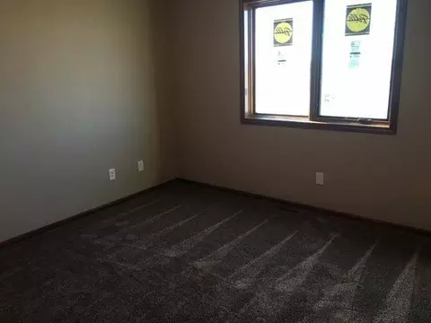 667 Harmony Lp, Hazen, ND 58545 photo 17