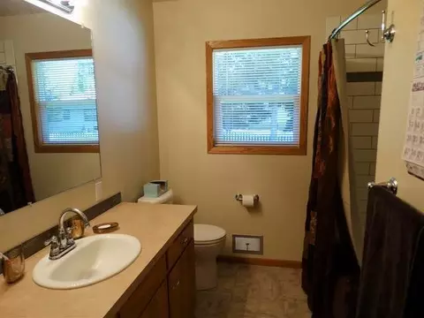 107 Central Ave E, Bismarck, ND 58501 photo 9