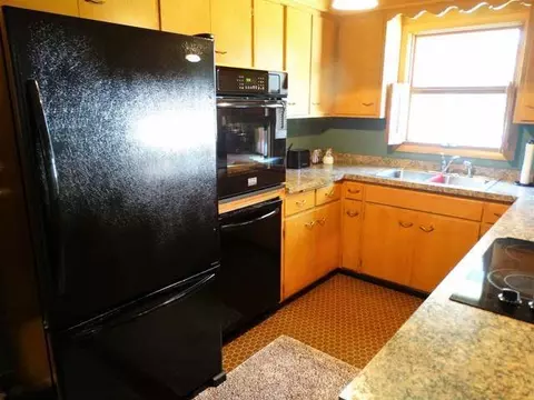 107 Central Ave E, Bismarck, ND 58501 photo 7