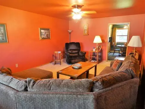107 Central Ave E, Bismarck, ND 58501 photo 3