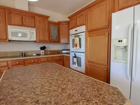 3219 Bethany Lp, Bismarck, ND 58503 photo 11