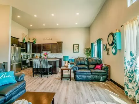 4113 Shoal Loop SE, Mandan, ND 58554 photo 3