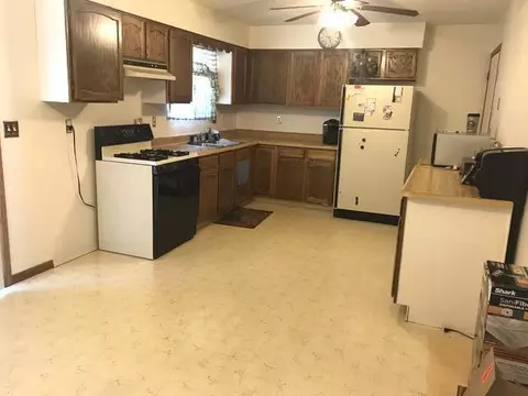 11581 Hillard Dr, Menoken, ND 58558 photo 10