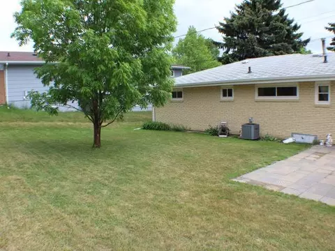 1614 Harmon Ave, Bismarck, ND 58501 photo 30