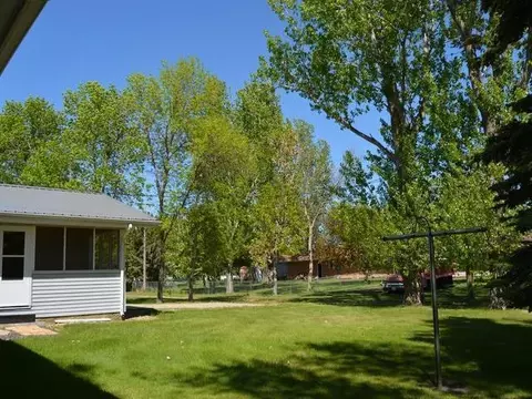 616 2nd St NE, Garrison, ND 58540 photo 10