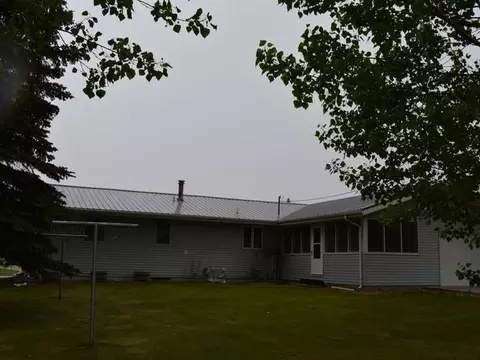616 2nd St NE, Garrison, ND 58540 photo 6