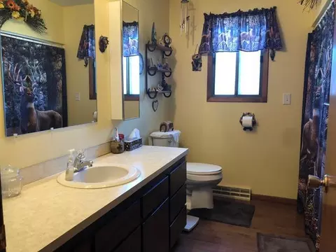 367 8th St NE, Garrison, ND 58540 photo 6