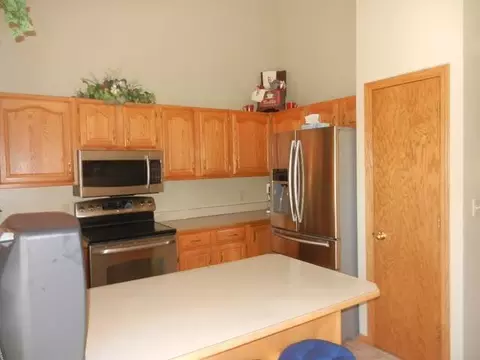 3108 Devon Dr, Bismarck, ND 58504 photo 3