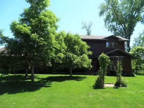 2209 Harbor Dr, Bismarck, ND 58504 photo 41