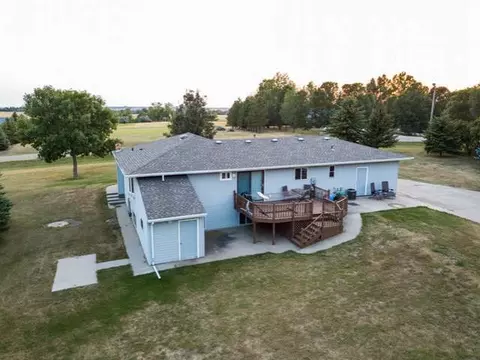 4785 Rolling Ridge Rd NE, Bismarck, ND 58503 photo 8