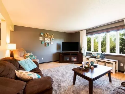 4785 Rolling Ridge Rd NE, Bismarck, ND 58503 photo 9