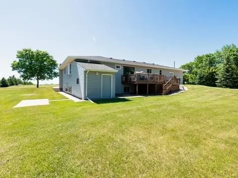 4785 Rolling Ridge Rd NE, Bismarck, ND 58503 photo 23