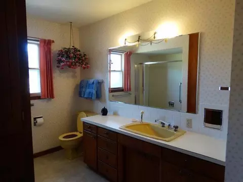 377 Telstar Dr, Bismarck, ND 58503 photo 7