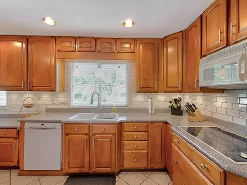 1011 Arthur Dr, Bismarck, ND 58501 photo 9