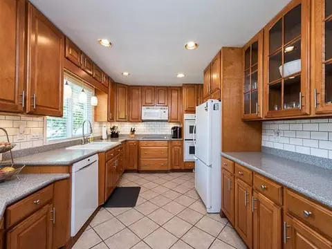 1011 Arthur Dr, Bismarck, ND 58501 photo 6